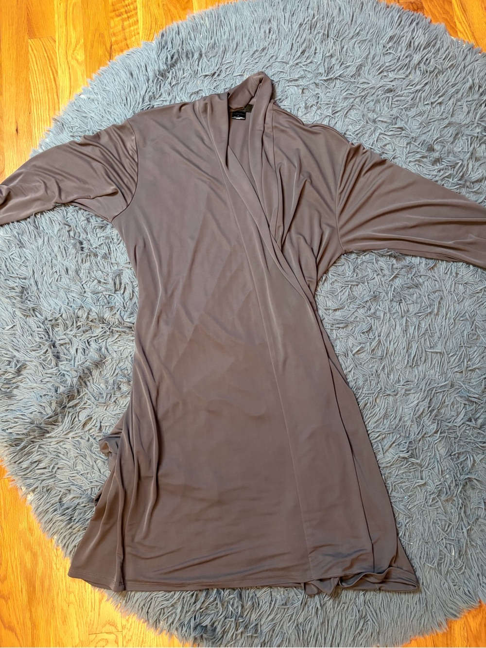 Natori Taupe Wrap-Style Robe Slinky Silky Finish Size M